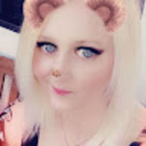 Meet your Posher, Caitlin